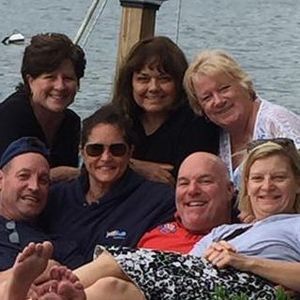 Meet your Posher, Laurie